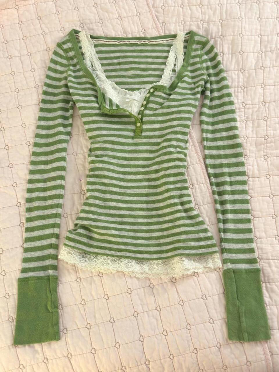 Vintage Y2K - Tees 2000s Y2k Green Stripe Woman